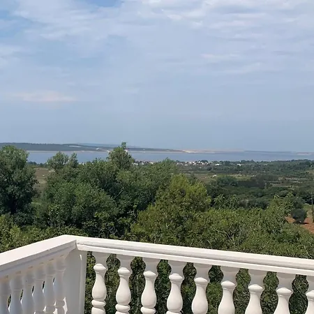 Haus Lilli Mit Pool Lejlighed Ražanac
