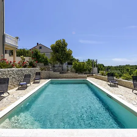 Lägenhet Haus Lilli Mit Pool *