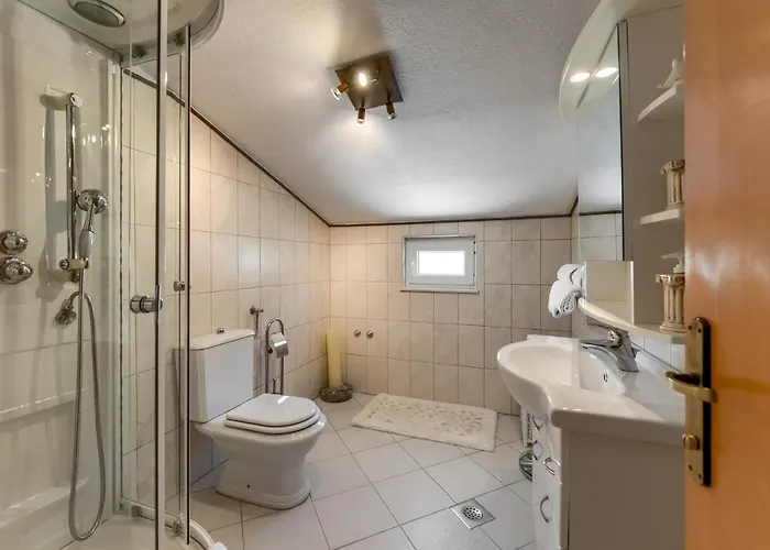 Haus Lilli Mit Pool Apartment