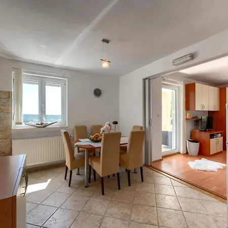 Apartamento Haus Lilli Mit Pool