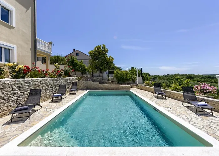 Appartement Haus Lilli Mit Pool *